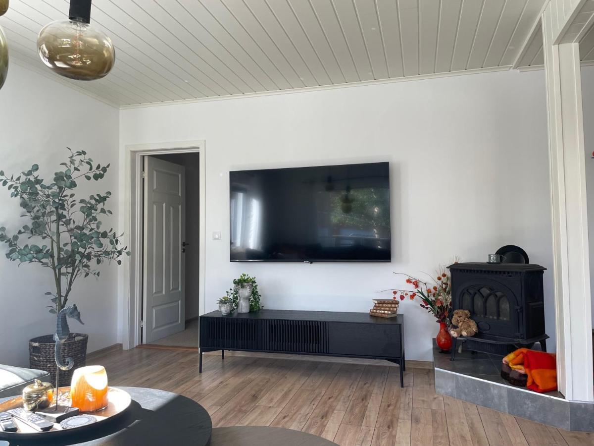 Апартаменты Sentralt Beliggende Moderne Leilighet Мушёэн Экстерьер фото